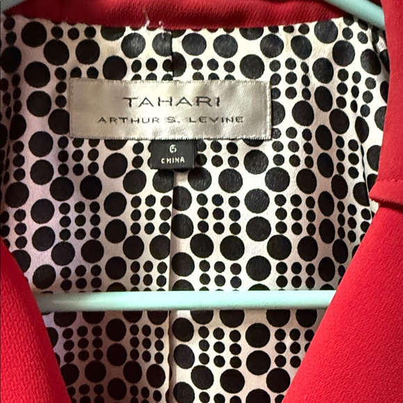 Elegant Tahari Red Women's Blazer - Picture 2 of 15